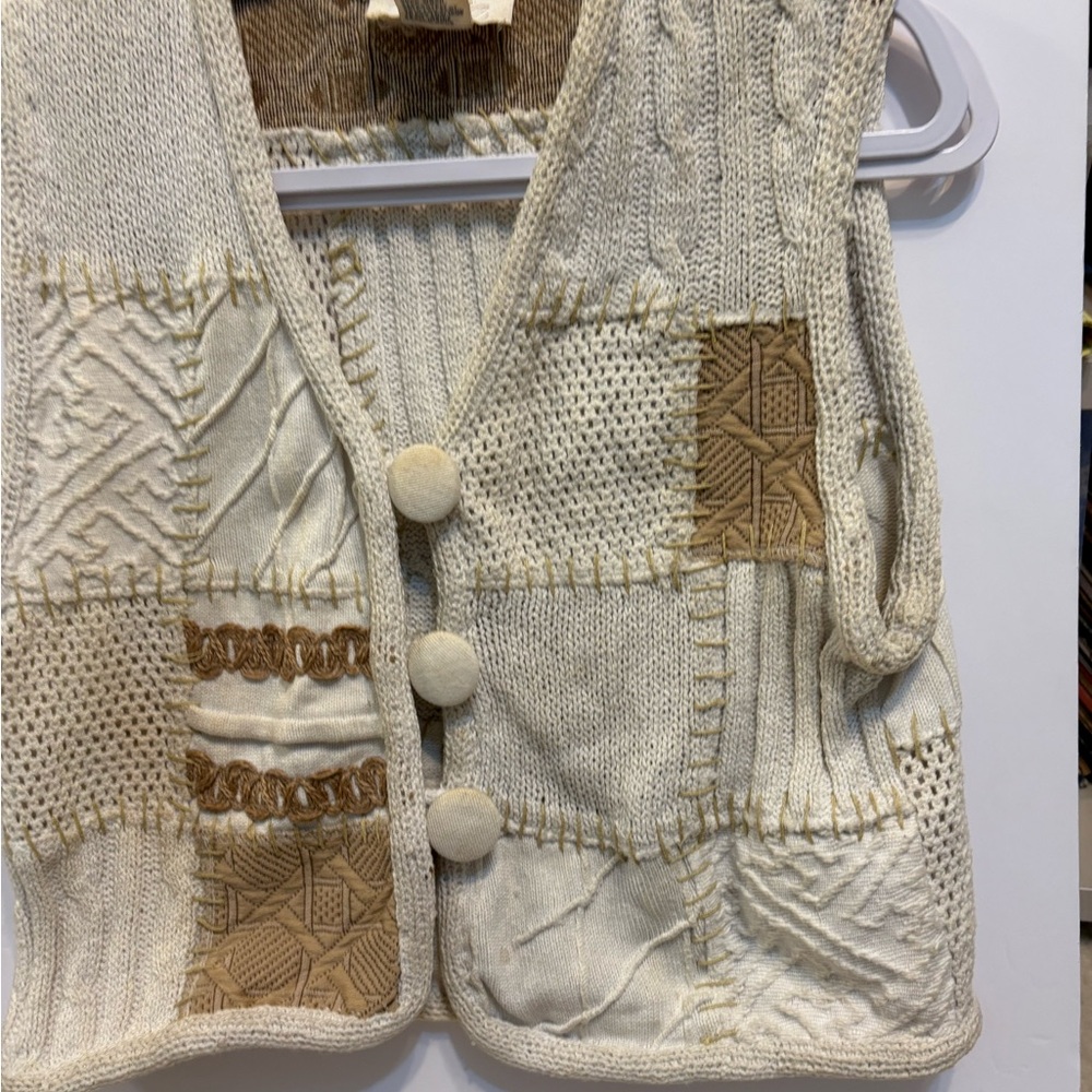 Women’s Cache Vest Knit Patchwork Great Buttons F… - image 1